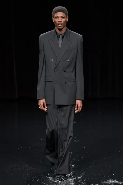 Look 6